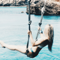 De-ibiza-schommel-van-Cala-Xarraca-2